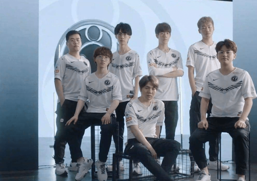 平衡表现 平衡表现