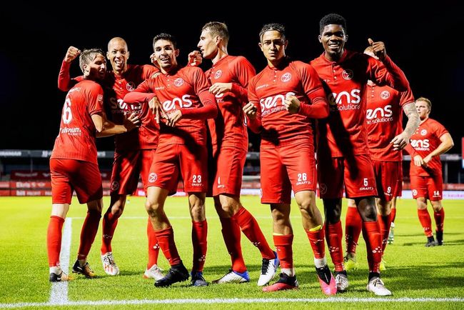 元的续约合 元的续约合