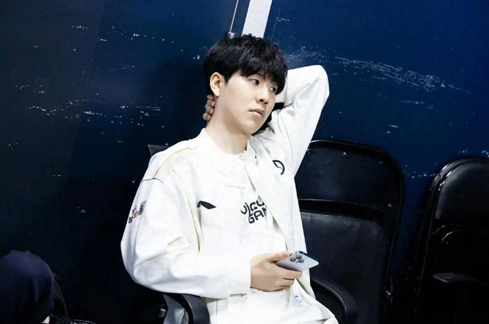 让他在数周 让他在数周